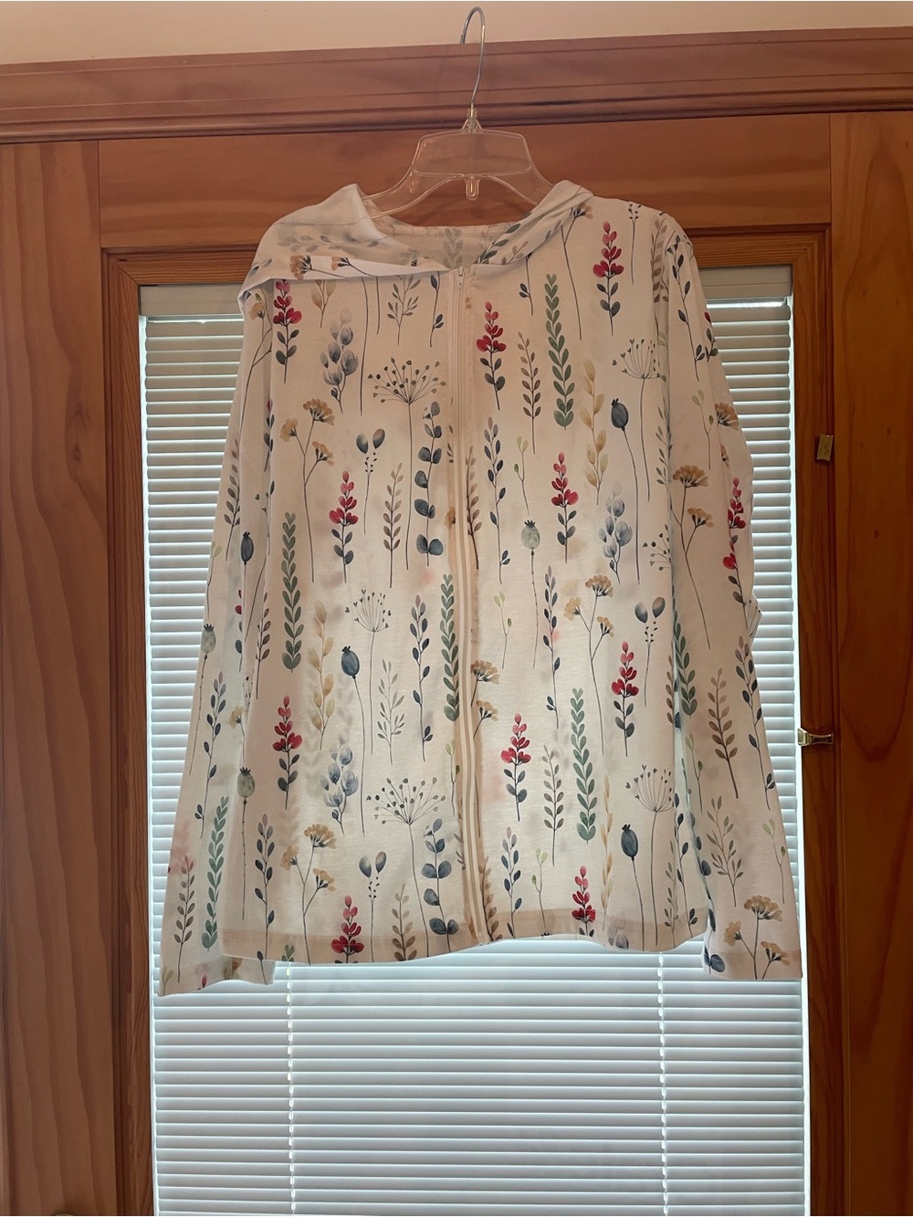 Women’s Cream Floral Zip-Up Hoodie Jacket